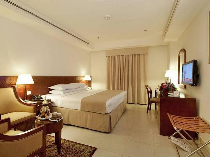 Makarem Al Bait Al Azizia Hotel Мека Екстериор снимка