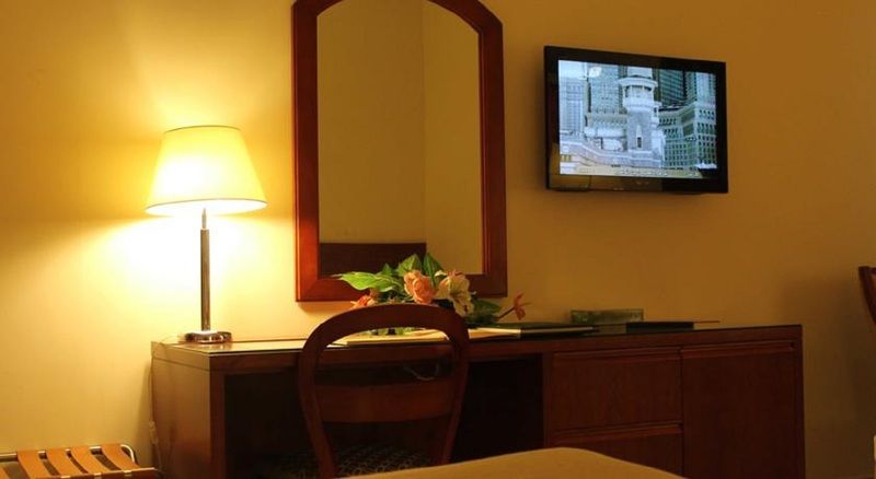 Makarem Al Bait Al Azizia Hotel Мека Екстериор снимка