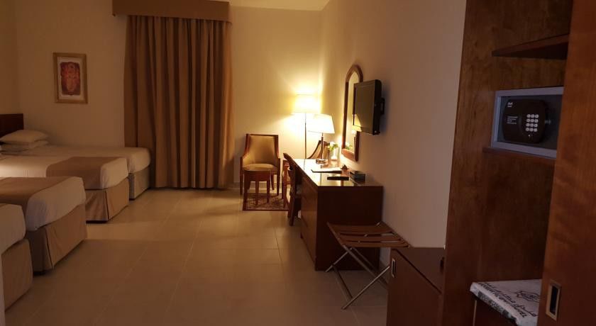 Makarem Al Bait Al Azizia Hotel Мека Екстериор снимка